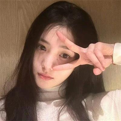 女孩爱跑步